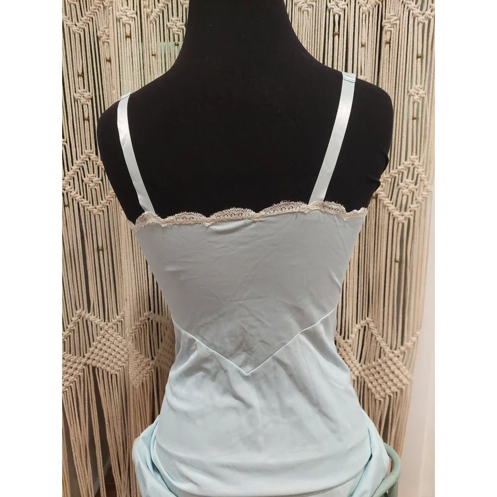 Vintage Gossard-Artemis Ice Blue Full Slip Lace Bust And Trim Size 34 Style 8047